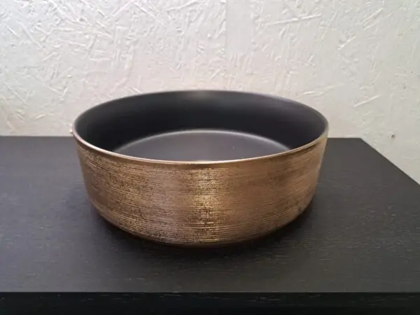 Waskom bronze